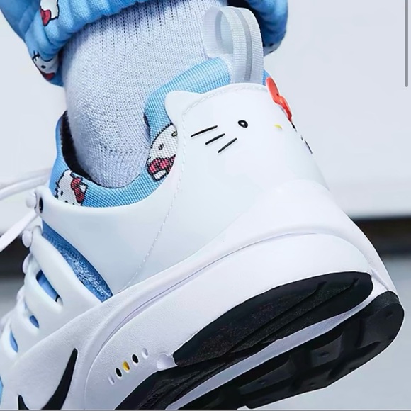 Nike X Hello Kitty Presto (2022) - Picture 3 of 3